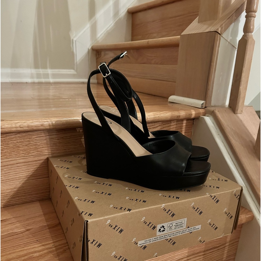 Mix No.6 Black wedge sandal